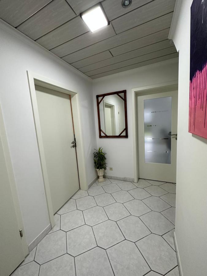 Ferienwohnung Am Hafen Ruestersiel Wilhelmshaven Exterior foto